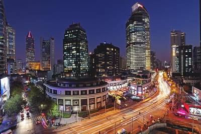 上海“紅色實景黨課”路線多:坐著綠皮火車 “重走一大路”